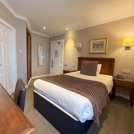Aberdeen Douglas Hotel Екстер'єр фото