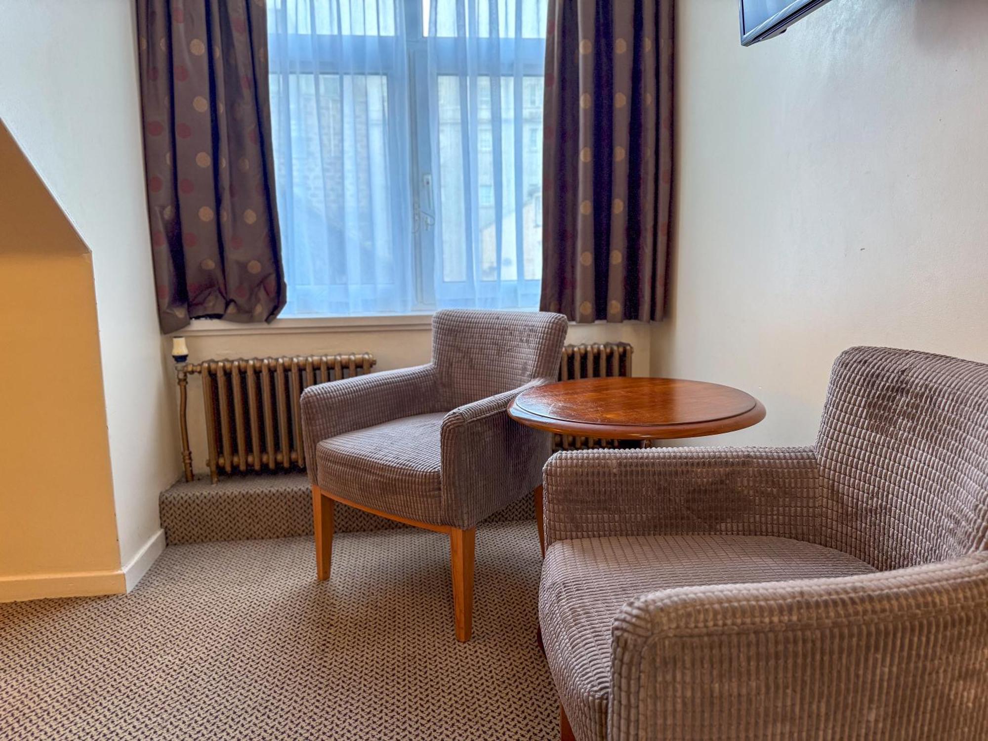 Aberdeen Douglas Hotel Екстер'єр фото