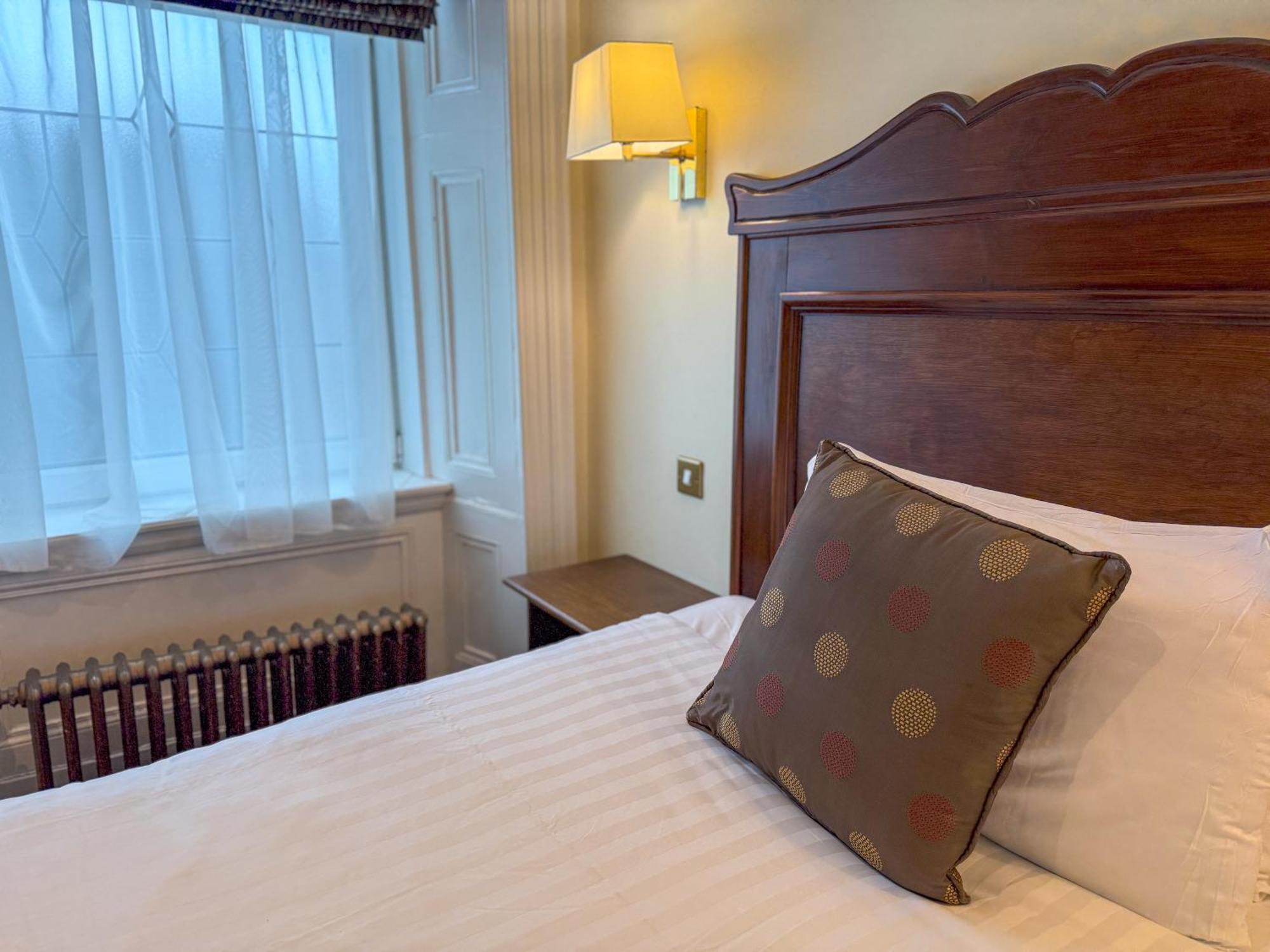 Aberdeen Douglas Hotel Екстер'єр фото